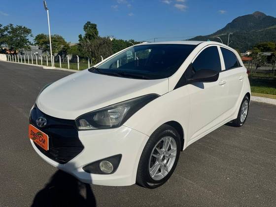 HYUNDAI HB20 1.6 COMFORT 16V FLEX 4P MANUAL